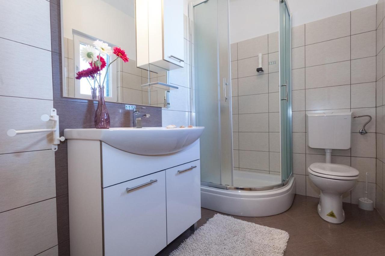 Apartments Lara & Luka Задар Екстериор снимка